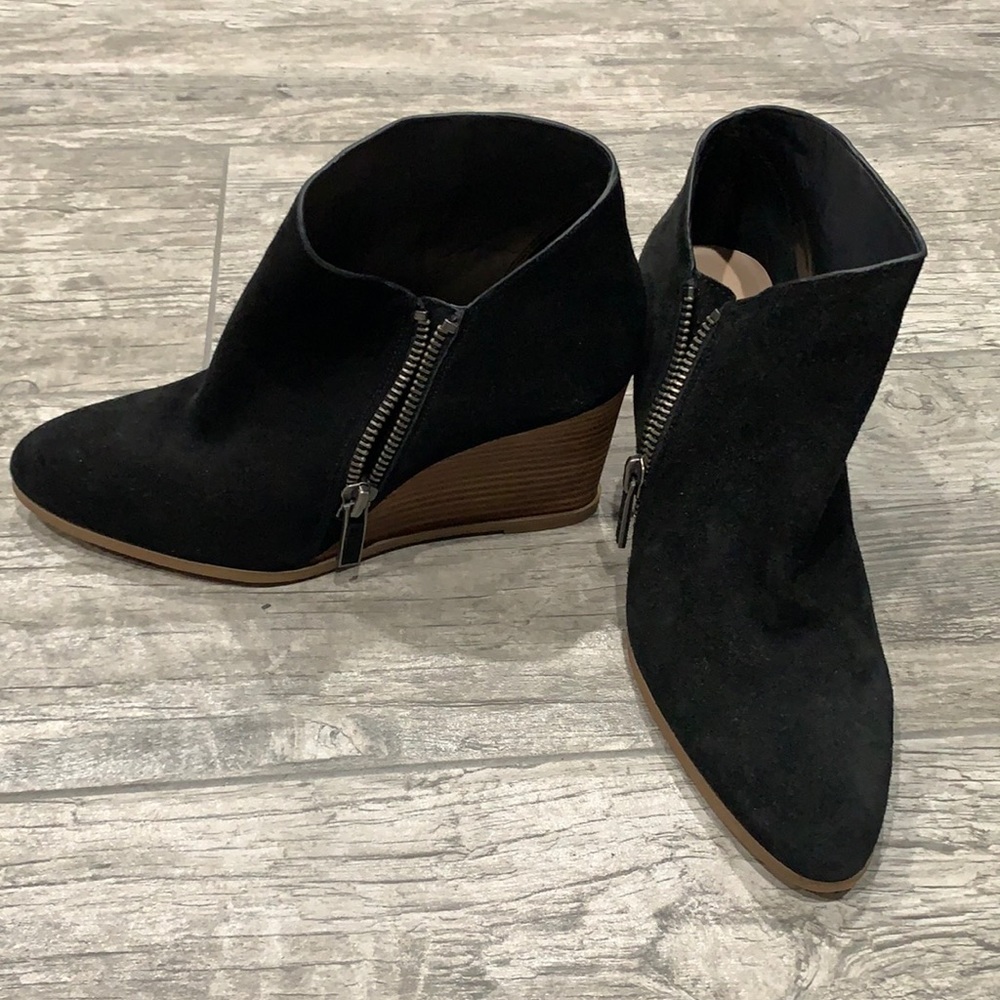Excellent EUC Wedge Boots